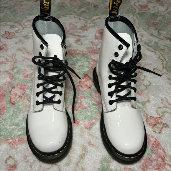 Doc Martins - Picture 1 of 4